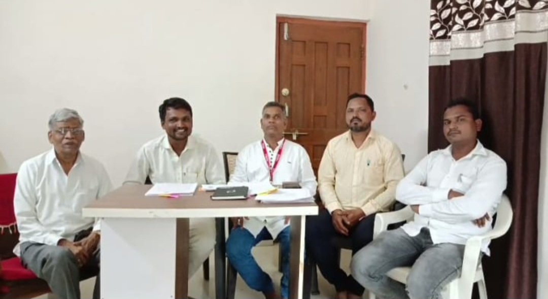 लोहकांत एक विचारधारा समाजाकरिता चळवळीच्या माध्यमातून महाराष्ट्र राज्याचे पावसाचे अधिवेशनात लोहार समाजाच्या विविध मागण्यासाठी लक्षवेधी..आंदोलन