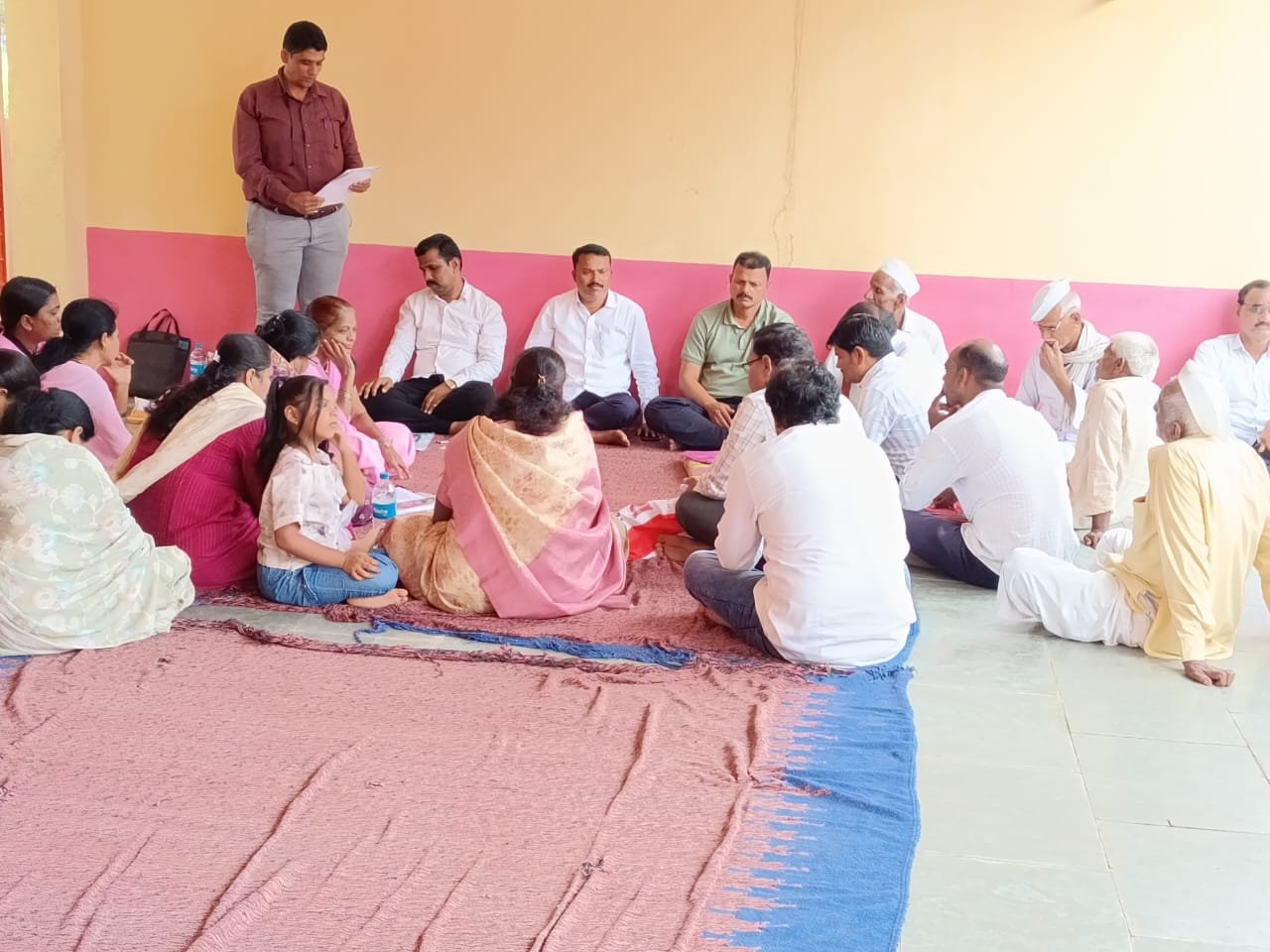 पिंपळनेर मतदाराचे 4338 फॉर्म भरण्यात आले,व पिंपळनेर गावामध्ये ग्रामसभा संपन्न झाली..